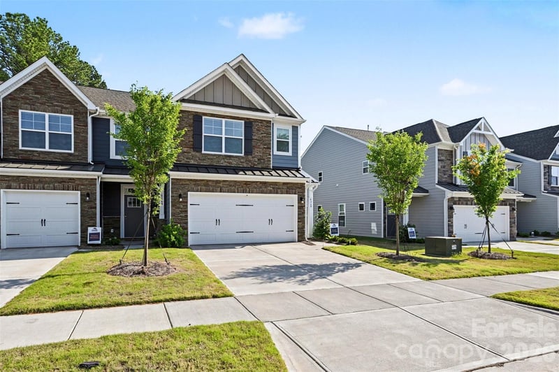 4260 Black Ct, Harrisburg, NC 28075