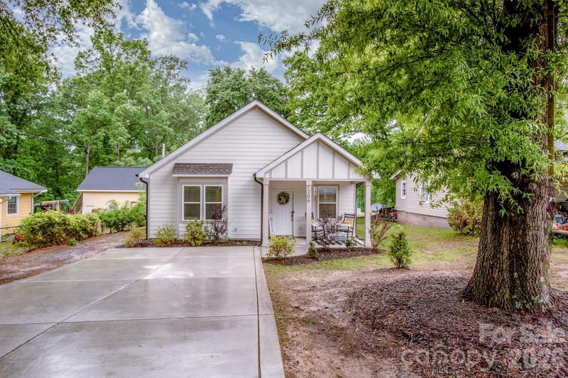 1206 8th St #13, Statesville, NC 28677