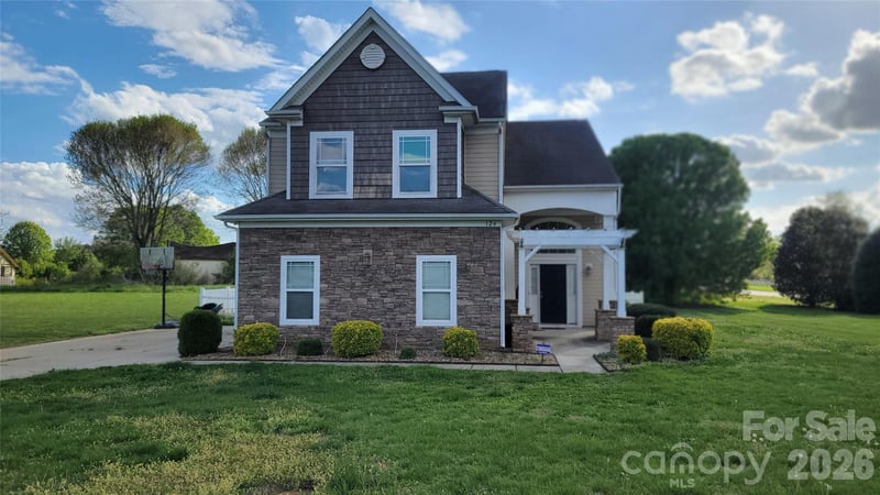 124 Settlers Grove Ln, Salisbury, NC 28146