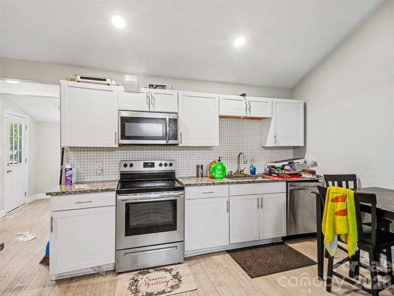 92 Saint Charles Ave, Concord, NC 28025