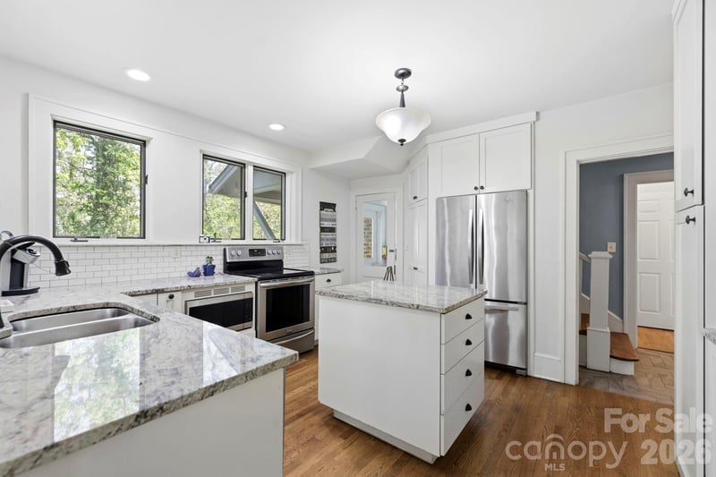 41 Chiles Ave, Asheville, NC 28803