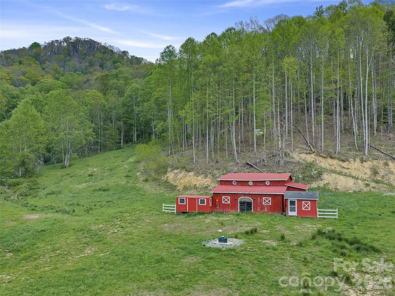 Odoms Chapel Rd, Bakersville, NC 28705