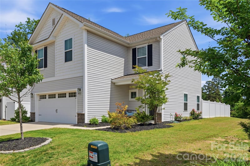 107 Mercer St, Mooresville, NC 28115