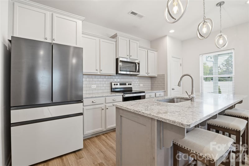 107 Mercer St, Mooresville, NC 28115