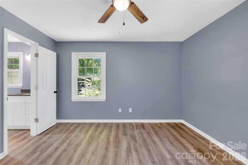 4307 Freeport Dr, Gastonia, NC 28052