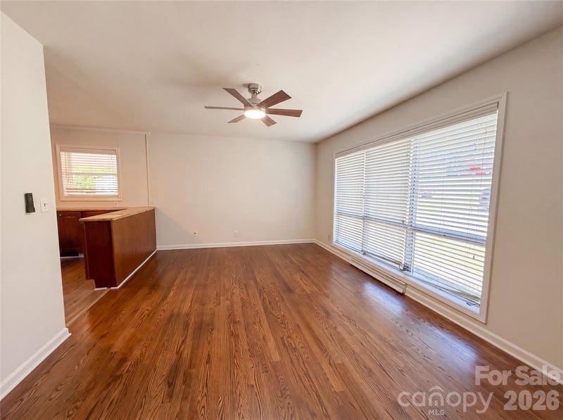 2431 Lynn Dr, Gastonia, NC 28054