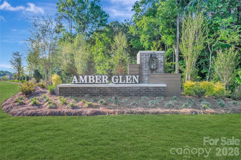 217 Amber Glen Dr, Locust, NC 28217