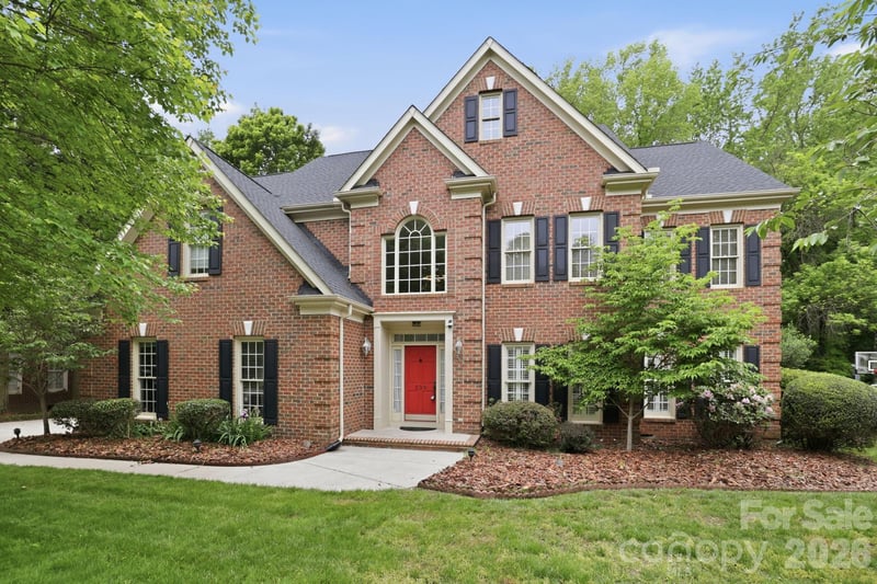 239 Sardis Pointe Rd, Matthews, NC 28105