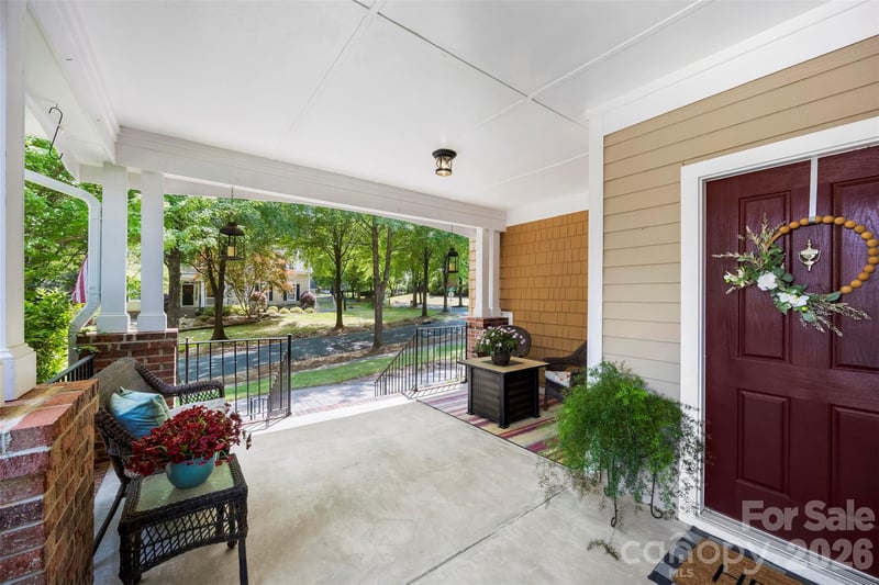 606 Andover Ln, Tega Cay, SC 29708
