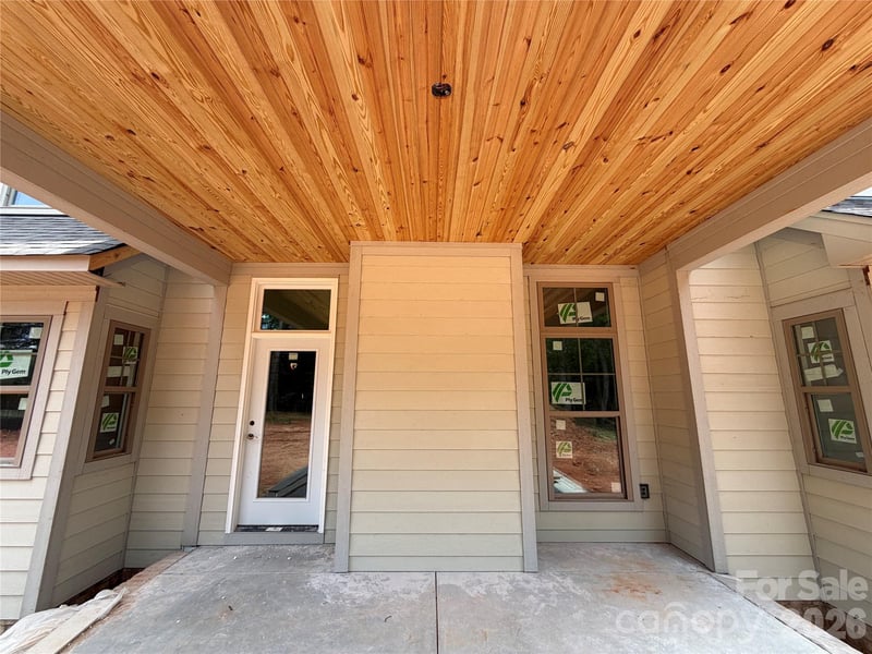 5977 Tipperary Dr, Denver, NC 28037