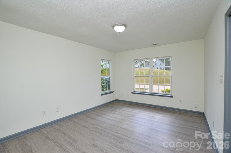 1009 Karendale Ave, Charlotte, NC 28208