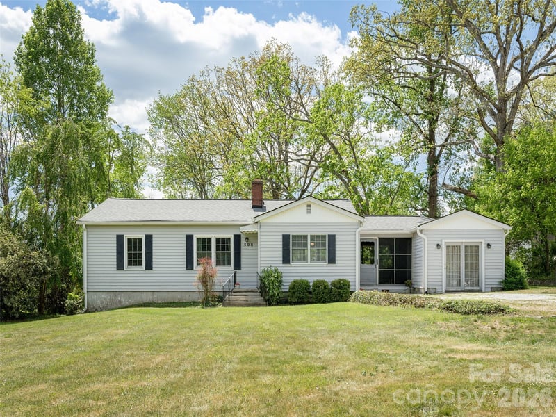 508 Higate Rd, Hendersonville, NC 28791