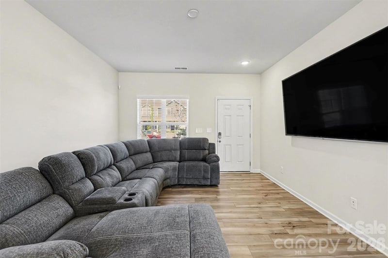 5154 Tommy Ln, Stanley, NC 28164