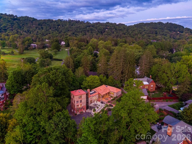 24 Kimberly Ave, Asheville, NC 28804