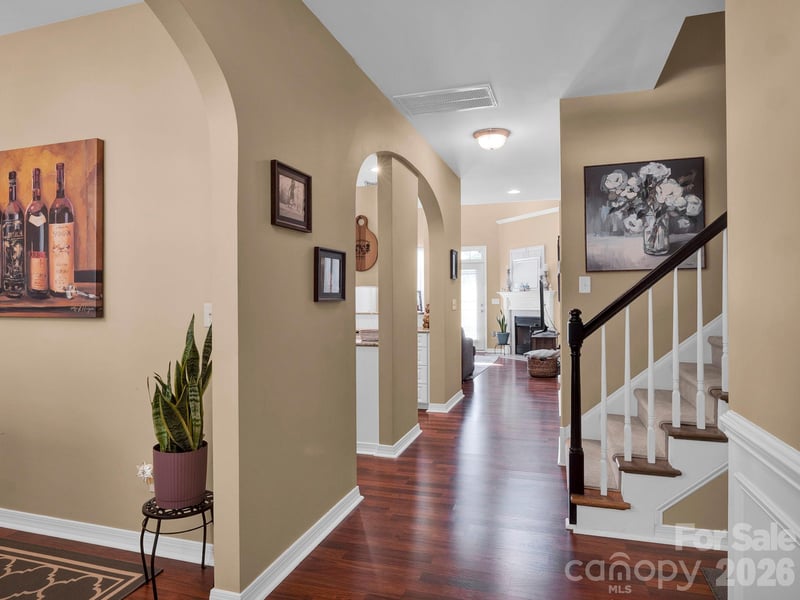 8444 Brookings Dr, Charlotte, NC 28269
