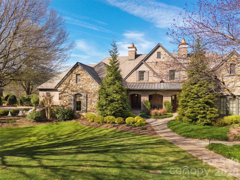14 Golfside Ct, Arden, NC 28704
