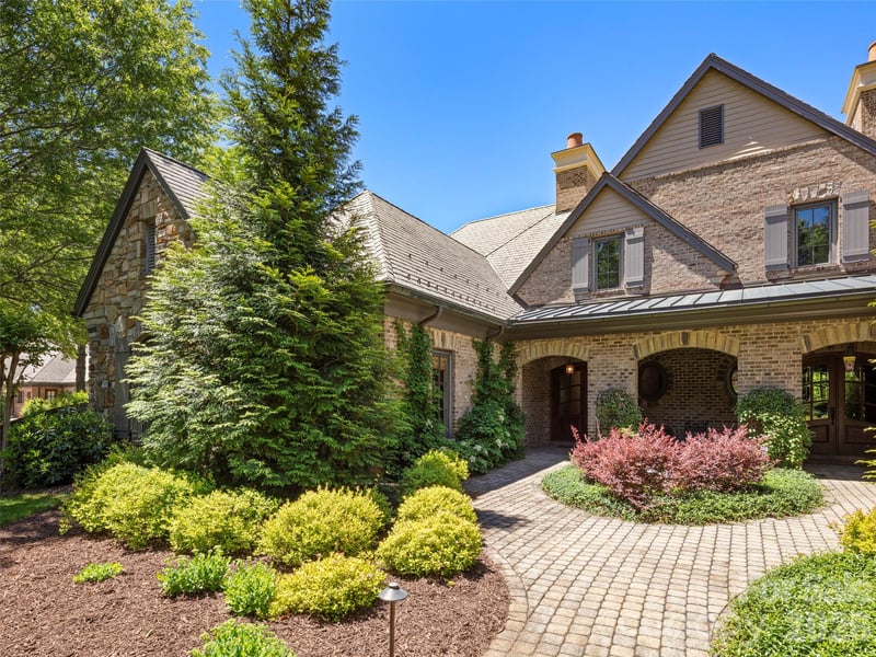 14 Golfside Ct, Arden, NC 28704