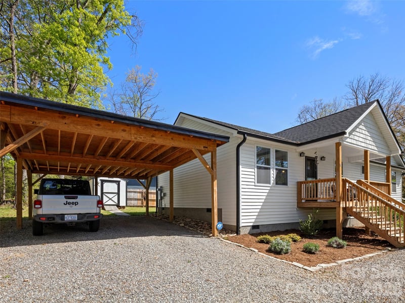 14 Avena St, Black Mountain, NC 28711