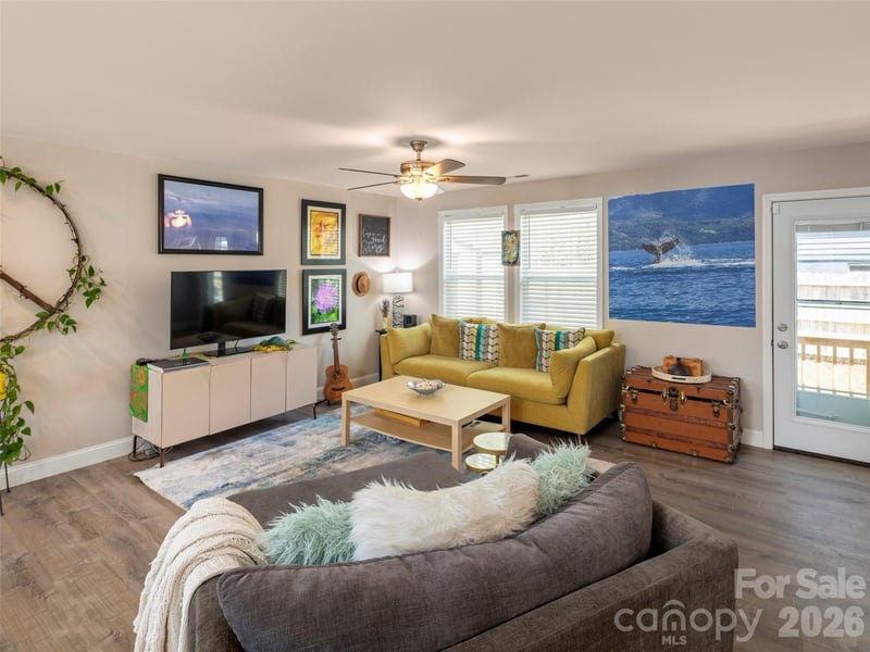 14 Avena St, Black Mountain, NC 28711