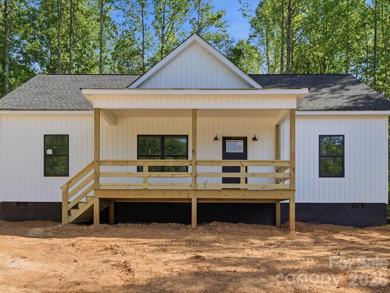 1416 Blackbird Dr, Clover, SC 29710