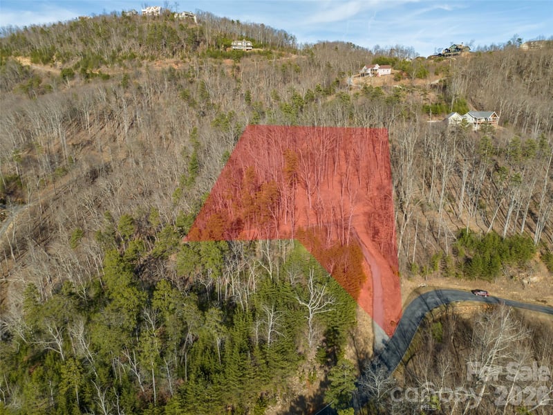 223 Rock Ledge Dr, Lake Lure, NC 28746