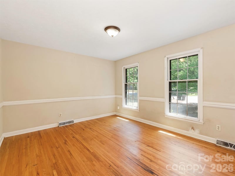 12301 Oakhaven Dr, Charlotte, NC 28273