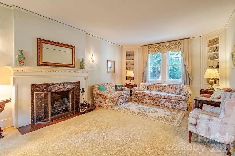 88 Bear Creek Rd, Asheville, NC 28806