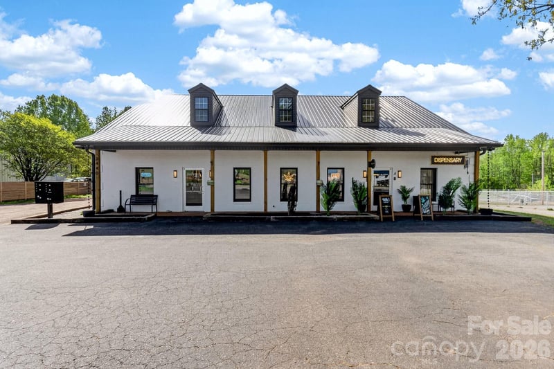3440 Broad St, Statesville, NC 28625