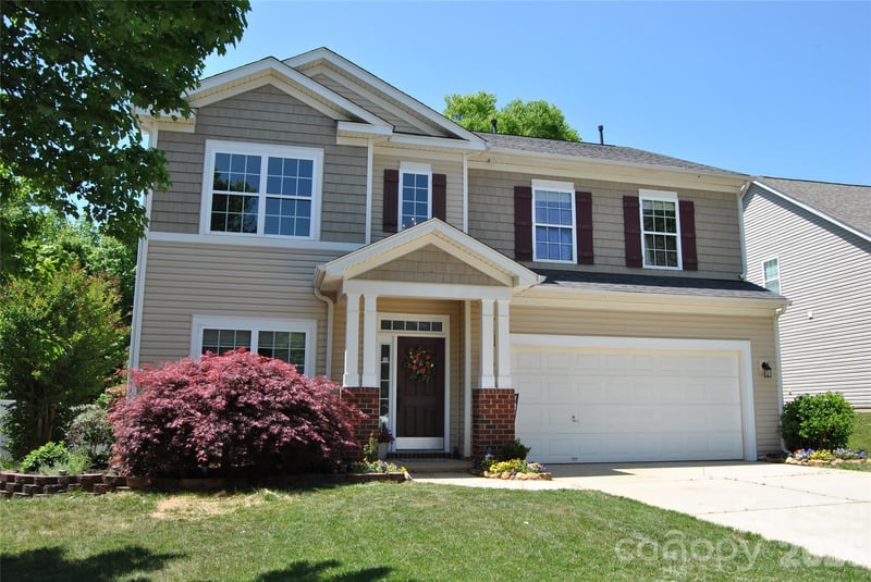 224 Morning Dew Ln, Mount Holly, NC 28120