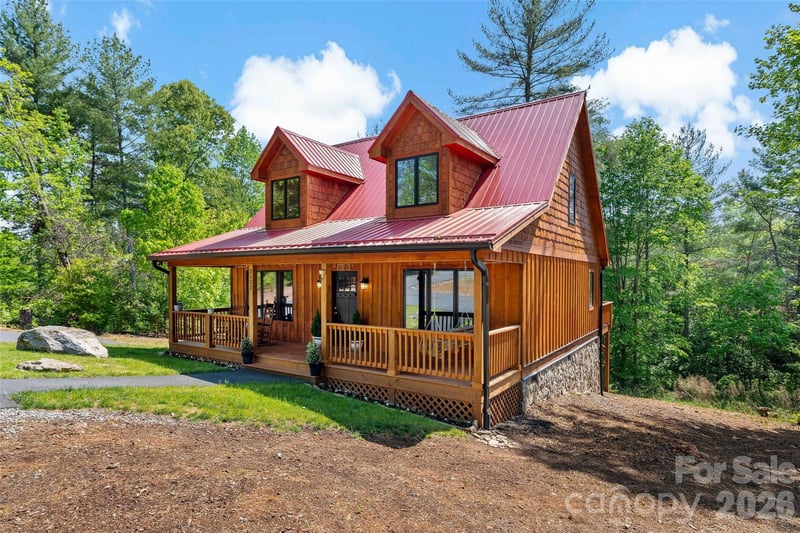 3122 Bear Paw Ave, Valdese, NC 28690