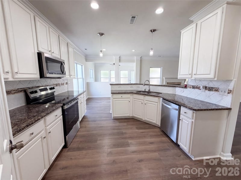 6767 Thistle Down Dr, Harrisburg, NC 28075