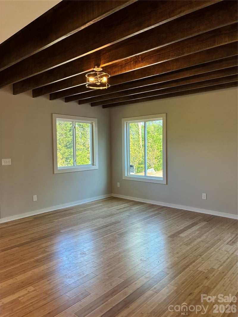 112 Lager Ln, Asheville, NC 28806