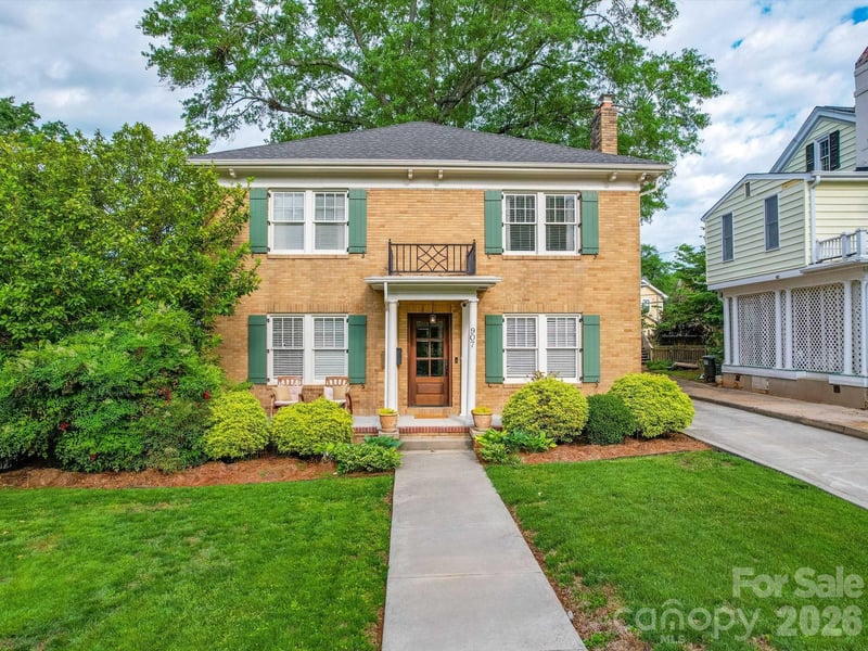 907 Edgewood Cir, Gastonia, NC 28052