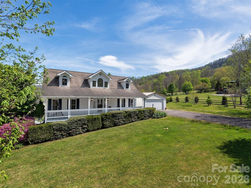 44 Tibi Ln, Waynesville, NC 28785
