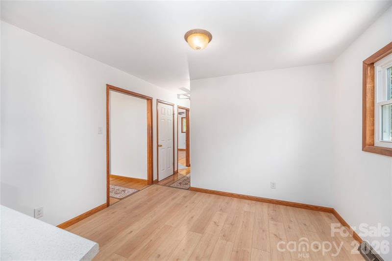 1140 Groundhog Rd, Canton, NC 28716