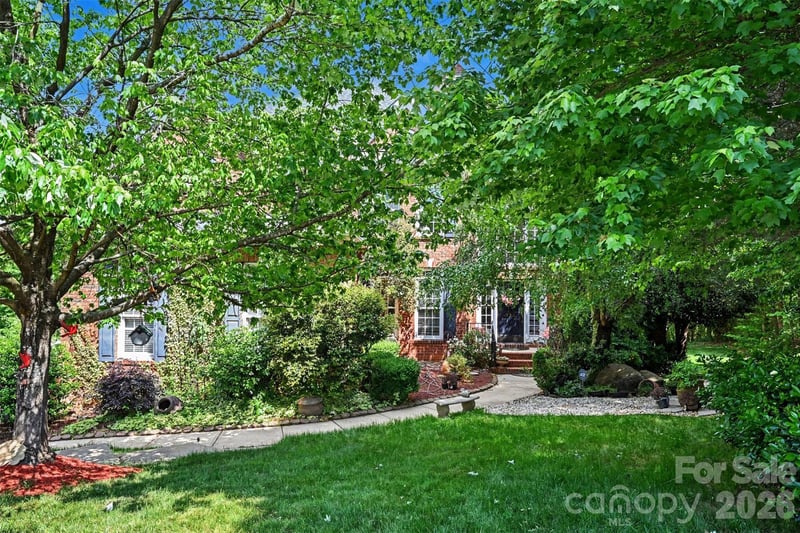 952 Hickory Stick Dr, Fort Mill, SC 29715