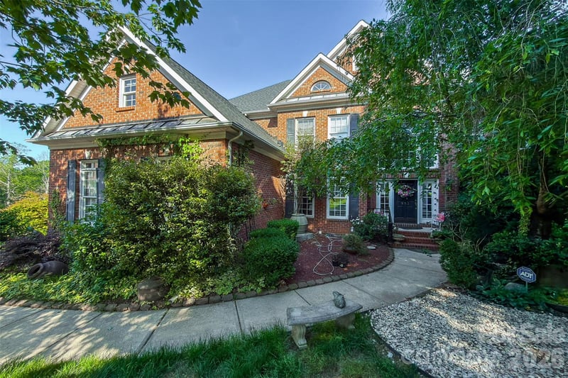 952 Hickory Stick Dr, Fort Mill, SC 29715