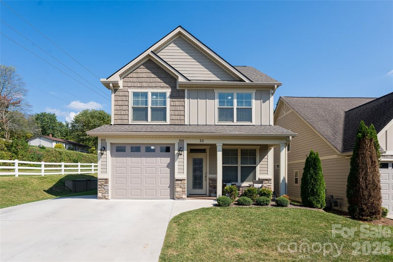 31 Burlington Ln, Fletcher, NC 28732