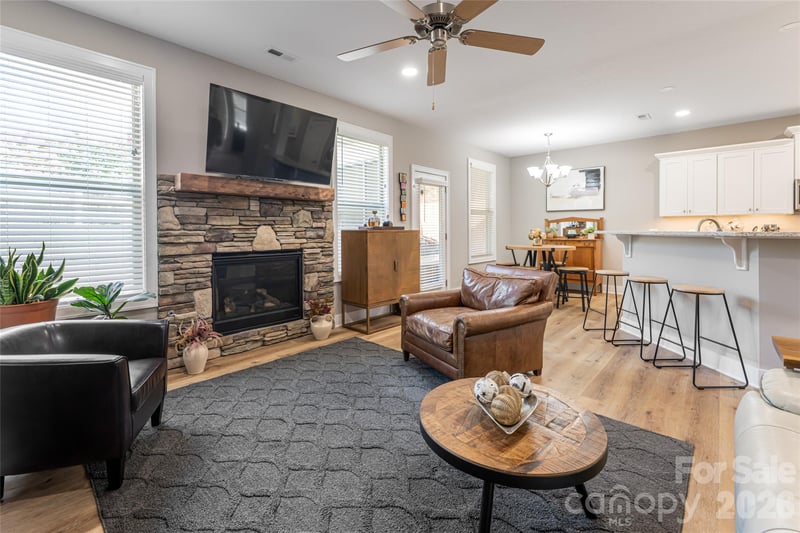 31 Burlington Ln, Fletcher, NC 28732