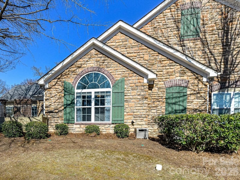 5433 Prosperity View Dr, Charlotte, NC 28269