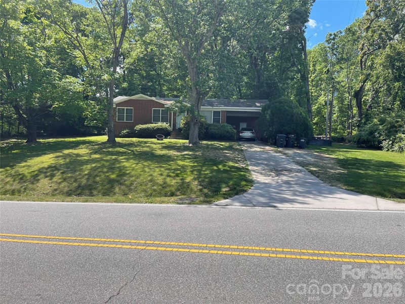 3108 Twelve Mile Creek Rd, Matthews, NC 28104