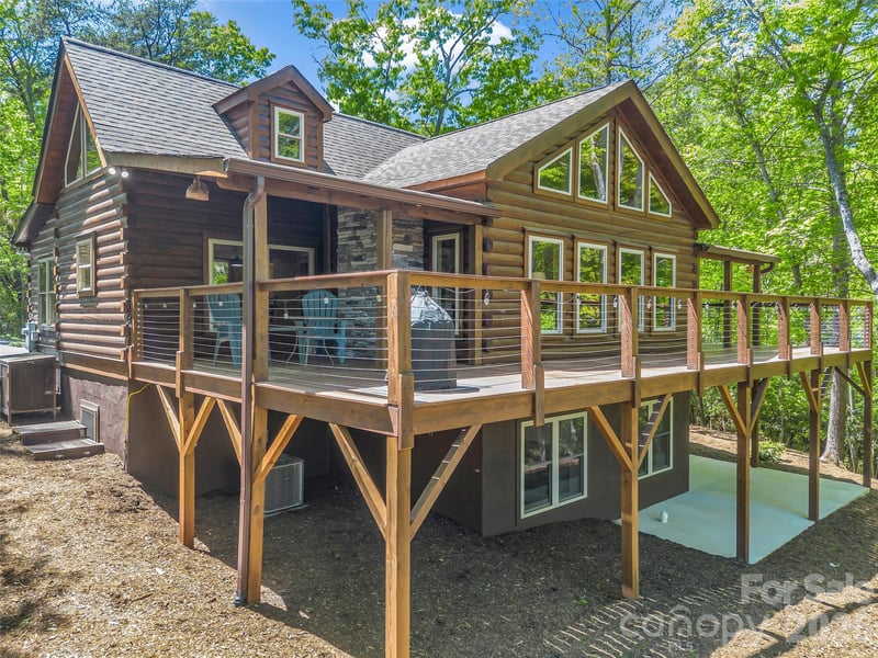 194 Summer Morning Ct, Lake Lure, NC 28746