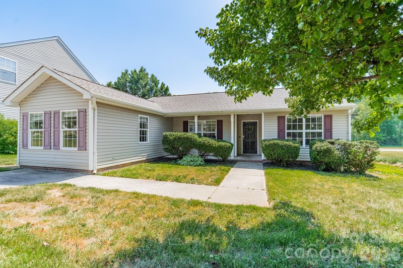 134 Chere Helen Dr, Mooresville, NC 28115
