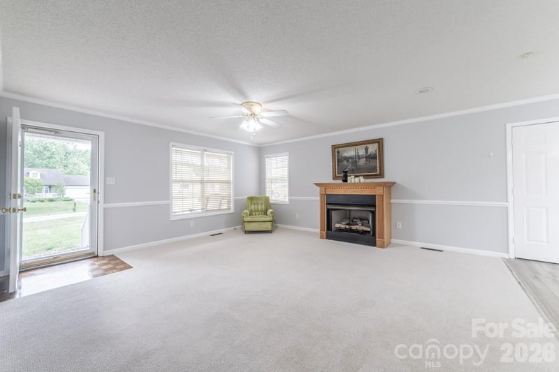 3971 Rolling Meadow Ln, Lincolnton, NC 28092
