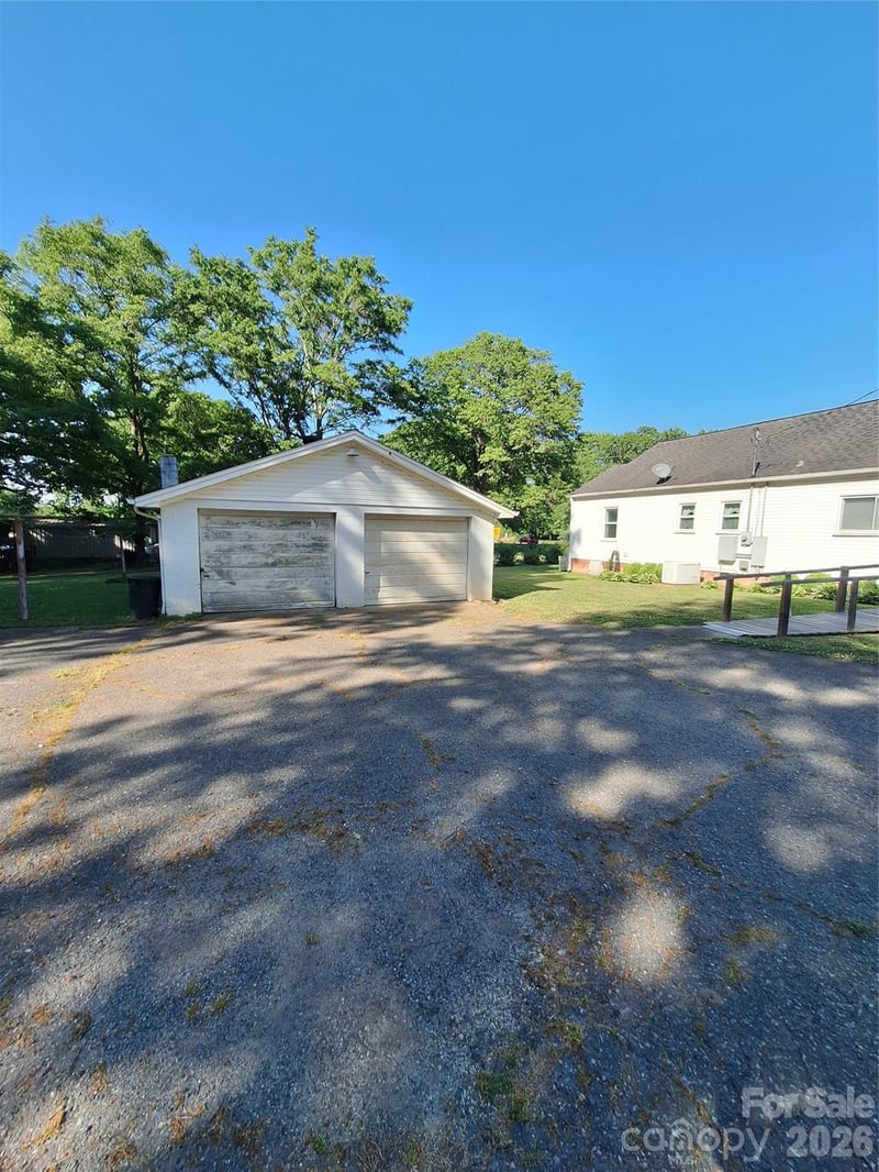 14623 Lucia Riverbend Hw, Stanley, NC 28164