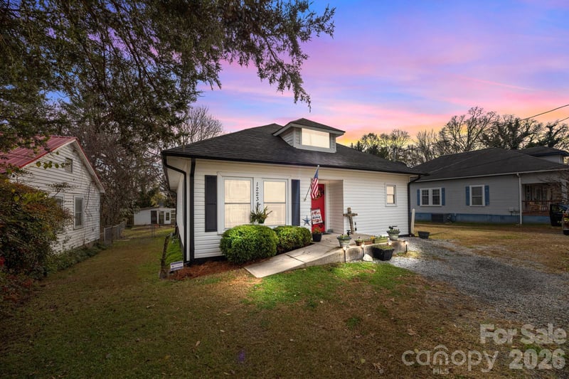 1223 Lafayette St, Shelby, NC 28152