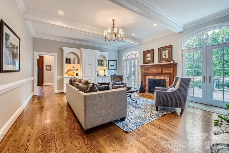 2560 Morrocroft Ln, Charlotte, NC 28211