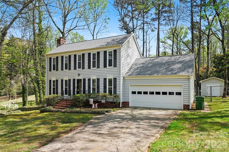 1060 Orchard Ct, Fort Mill, SC 29715