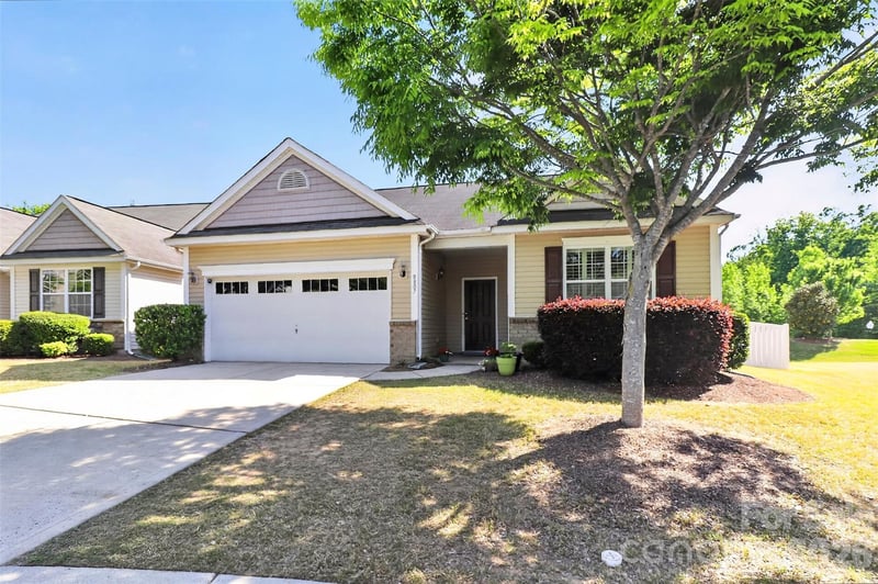 8807 Heartleaf Rd, Charlotte, NC 28227