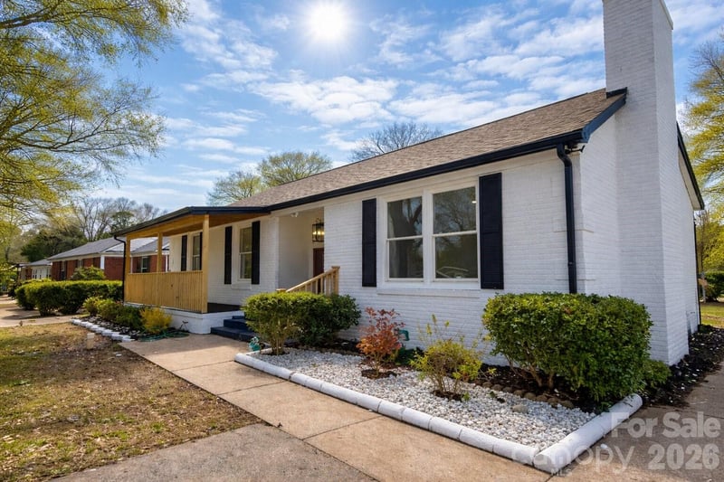 1033 Tracy Dr, Charlotte, NC 28217